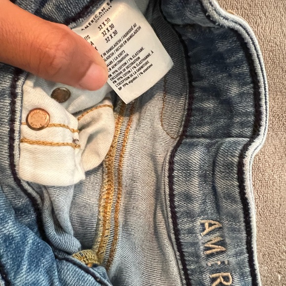 American Eagle Jeans - Picture 3 of 4